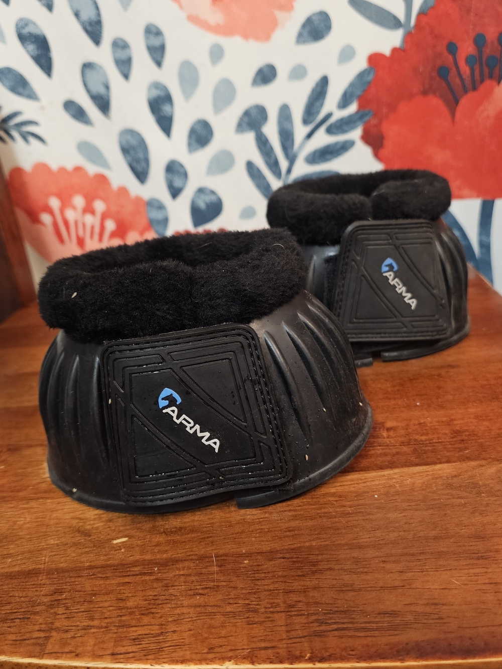 Shires ARMA Fleece Trim Bell Boots